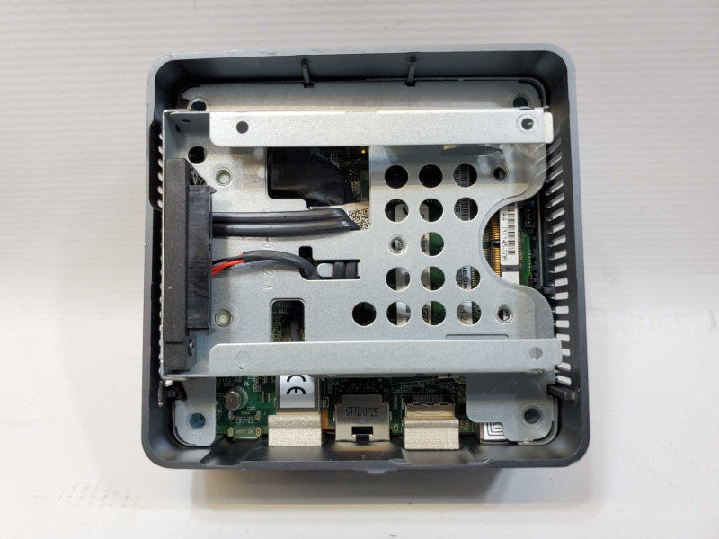 NUC PC [BOXNUCi7BNHXG] Core i7-7567U @ 3.5GHz 8GB DDR4 No HDD (