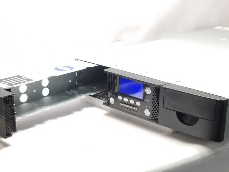 TANDBERG DATA MAGNUM 2X24 92451-LTO HP Ultrium 6-SCSI 232U, Read _