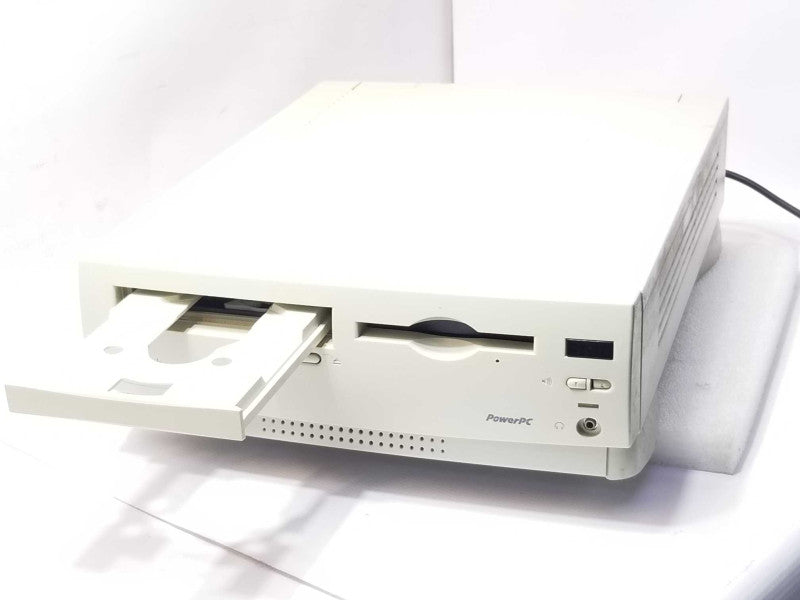 Vintage Apple Macintosh Performa 6200CD Read _