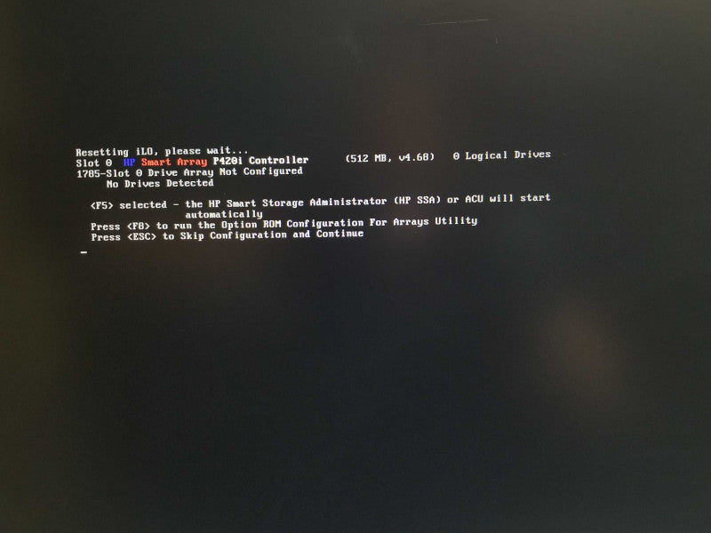 HP Proliant DL380p Gen8, 2x Xeon E5-2620 2.0GHz 6C, 16GB, P420i, 3.5\\" 2x PSU _