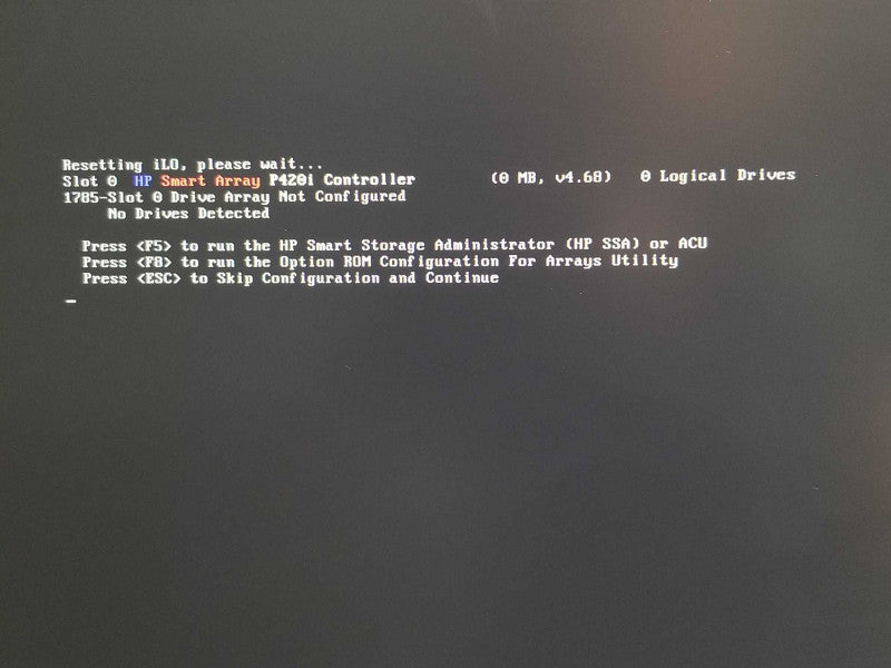 HP Proliant DL380p Gen8, 2x Xeon E5-2665 2.4GHz 8C, 32GB, P420i, 2.5\\" 2x PSU _