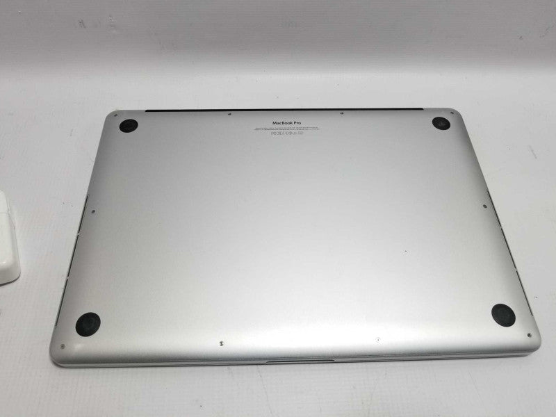 MacBook Pro 15.4\\" - L.2013 A1398, i7-4750HQ 2.0GHz QC/8GB, Iris Pro, 250GB HDD ~