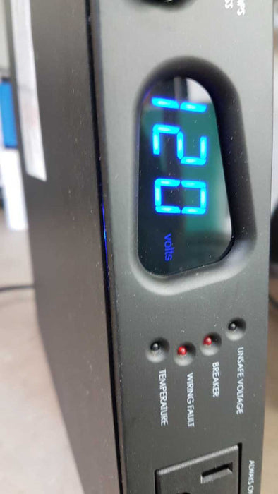 Panamax M4315-PRO Bluebolt Power Conditioner - READ #