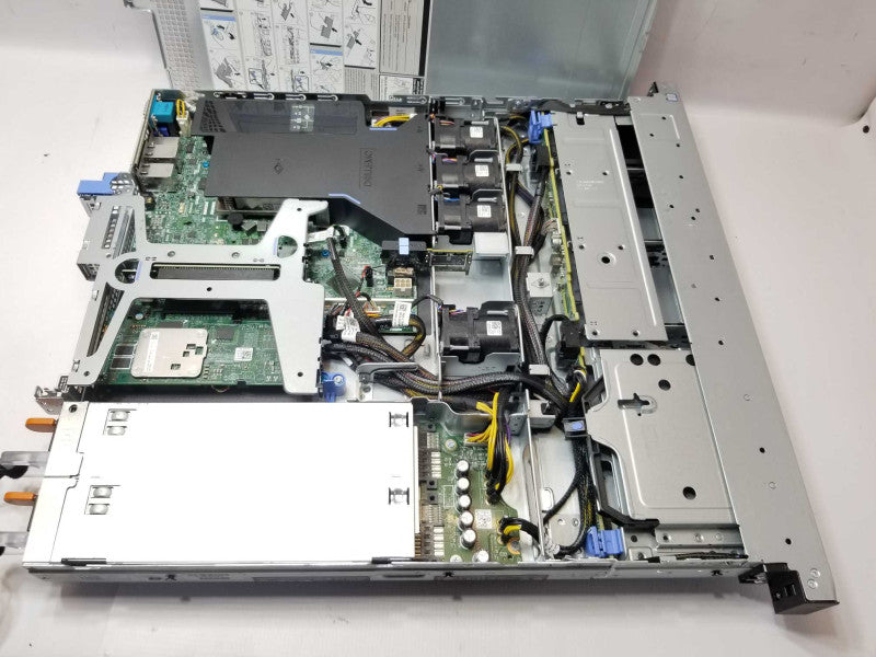 Dell/EMC R340, Xeon E-2144G 3.6GHz, 32GB DDR4, H730P, 2x PSU 8x 2.5" Bays Read _