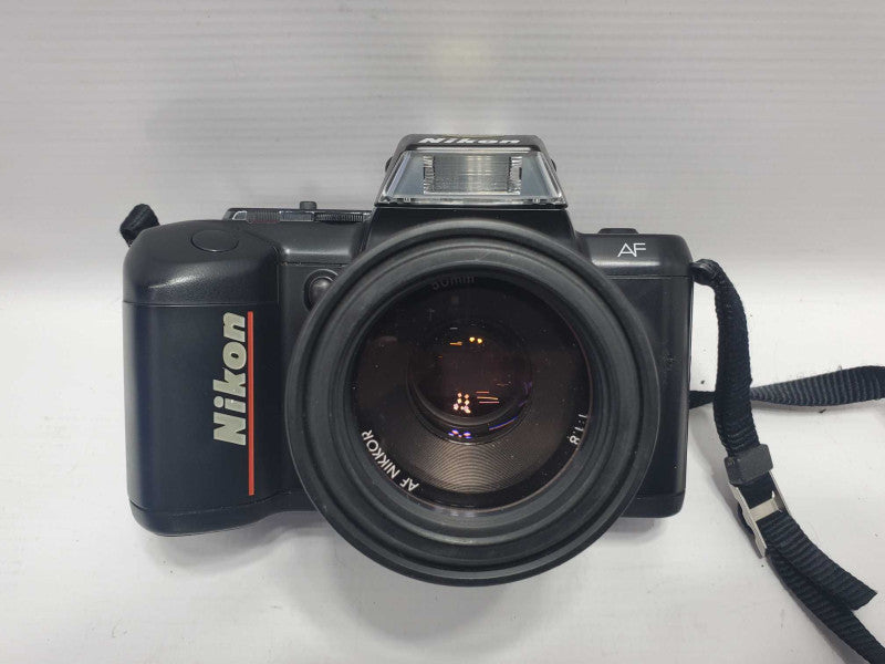 Nikon F-401 AF 35mm VINTAGE Camera  with AF Nikkor 50mm Lens (AS-IS) |