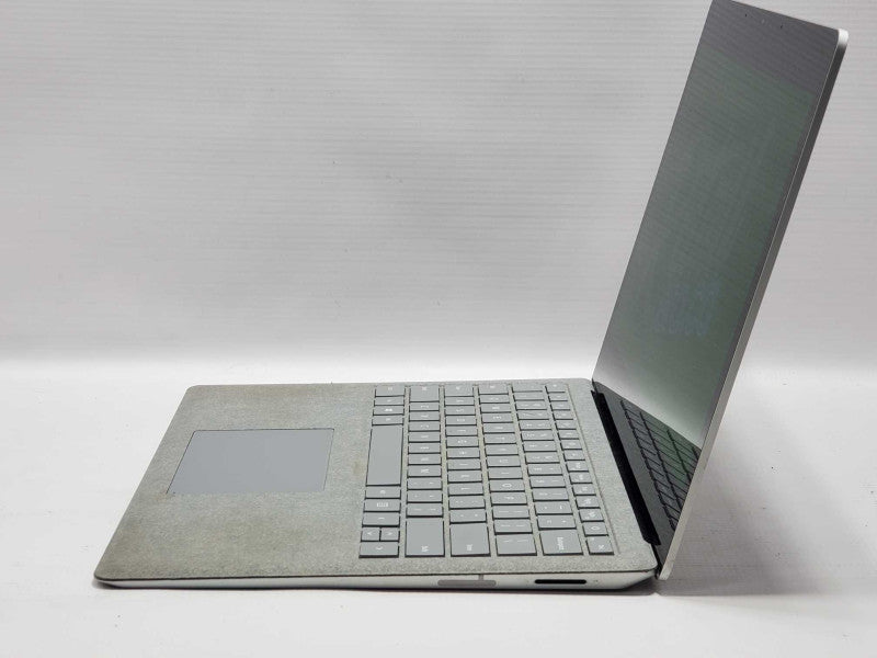 Microsoft Surface Laptop (1769) i5-8350U 8GB RAM 256GB Storage |