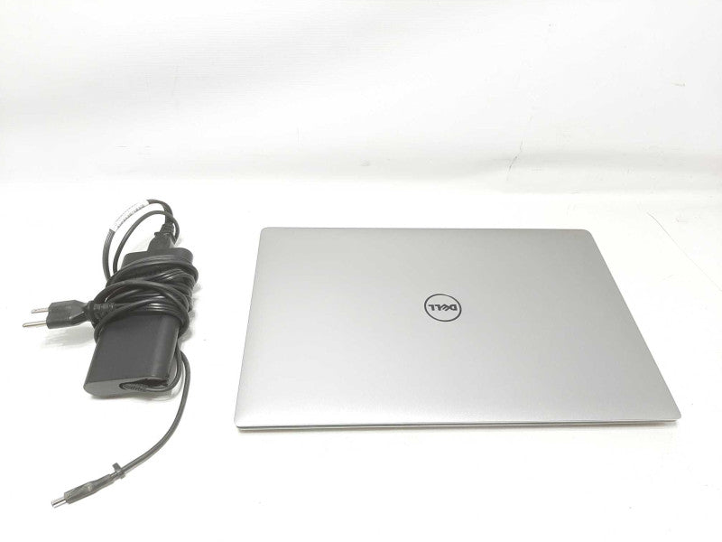 Dell Precision 5520 15.6\\" i7-7820HQ @ 2.9GHz 8GB DDR4 256GB SSD $