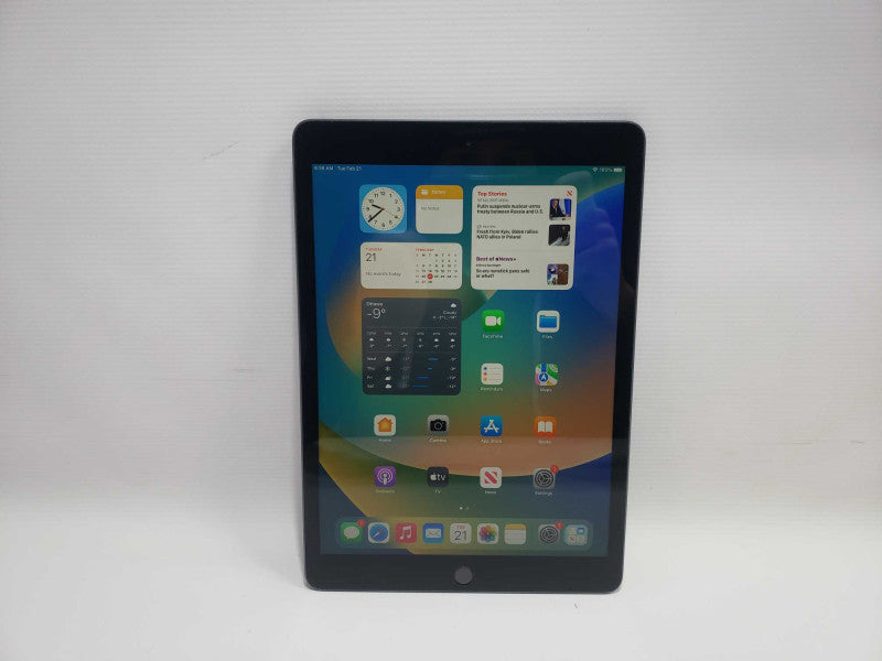 Apple iPad 8th Generation 128GB Space Gray WiFi  )