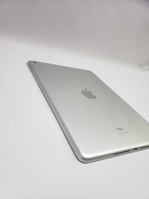 Apple iPad 7 2019 (7th Gen) 10.2\\" 32GB Wi-Fi White  )