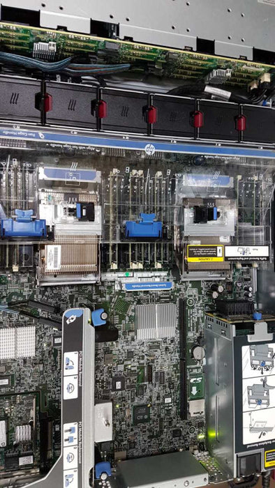 HP Proliant DL380P Gen8 2x Xeon E5-2640 @ 2.50ghz / 192gb ram / P420i Ctrl # #
