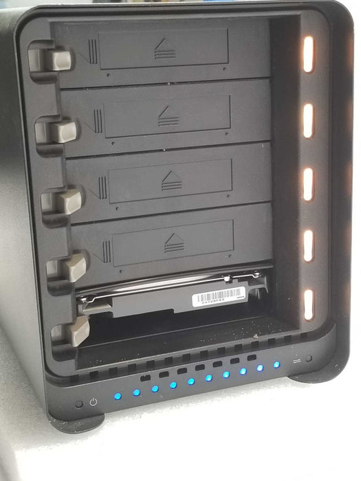 Data Robotics DRDS2-A 4-Bay Storage Array 1x 1TB HDD, NO power adapter, Read _