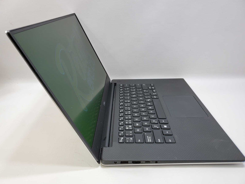 Dell Precision 5510 Core i7-6820HQ @ 2.7GHz 16GB DDR3 250GB SSD Quadro M1000 2GB (