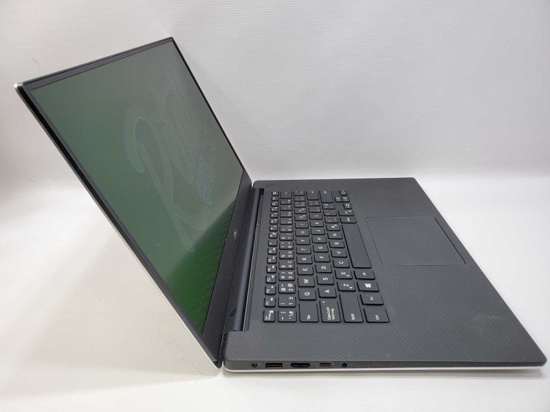 Dell Precision 5510 Core i7-6820HQ @ 2.7GHz 16GB DDR3 250GB SSD Quadro M1000 2GB (