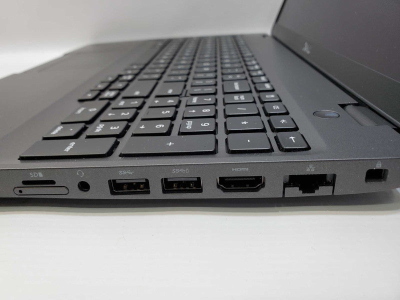Dell Latitude 5500 Core i5-8365U @ 1.6GHz 8GB DDR4 250GB SSD [Read] (