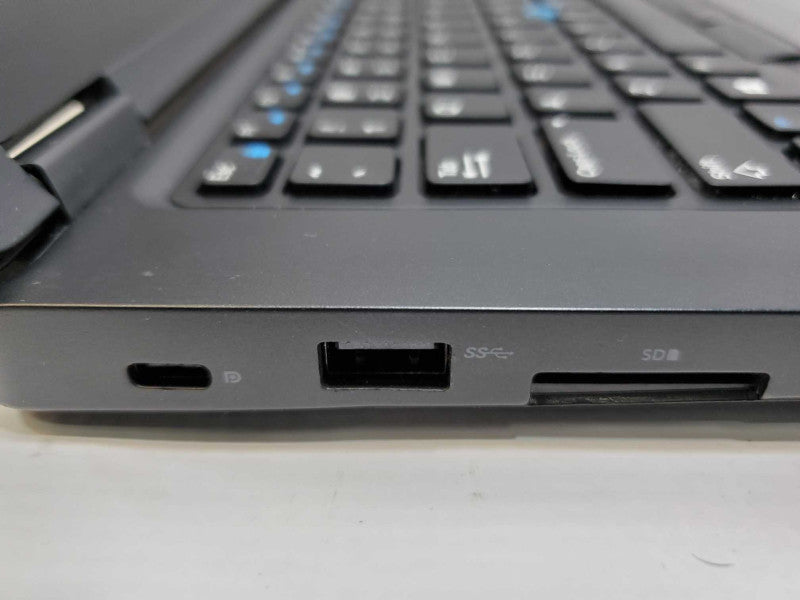 Dell Latitude 5480 15.6\\" Core i7-7820HQ @ 8GB DDR4 250GB SSD (