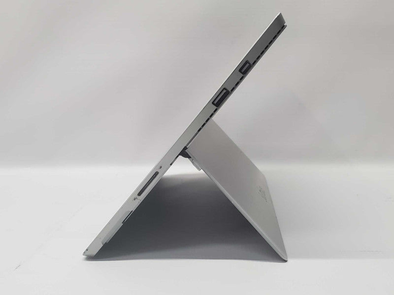 Microsoft Surface Pro 3 (1631) i7-4650U 8GB RAM 256GB Storage |