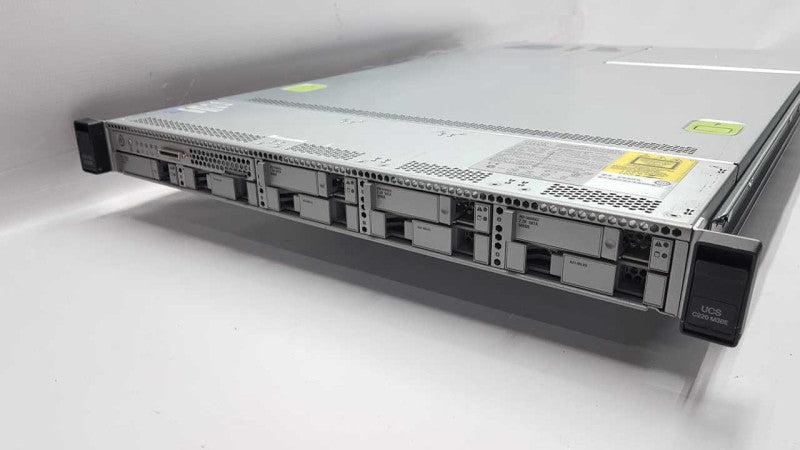 cisco UCS C220 M3 2x Xeon E5-2609 @ 2.40ghz / 32gb ram / 9271-8i raid ctrl #