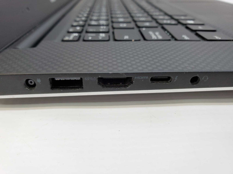 Dell Precision 5520 Core i7-7820HQ@ 2.9GHz 8GB DDR4 250GB SSD Quadro M1200 4GB (