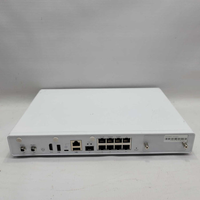 SOPHOS XG 135 REV. 3 Firewall Security System - 8x 1000Base-T RJ45 Ports =