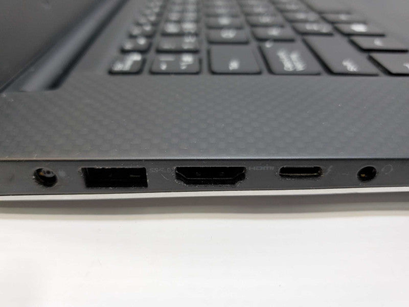 Dell Latitude 5510 15.6\\" Core i7-6820HQ @ 2.7GHz 8GB DDR3 1TB HDD M1000 2GB (