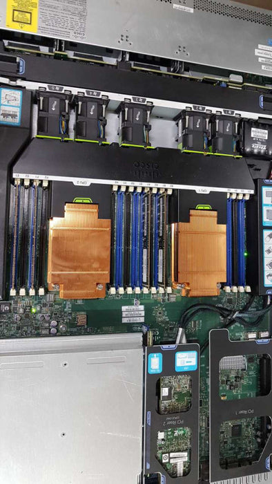Cisco UCS C220 M3 Xeon E5-2609 @ 2.40ghz / 32gb ram / SAS 9271-8i raid #