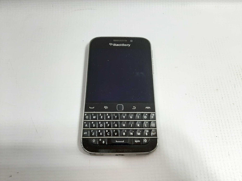 BlackBerry Classic SQC100-4 16GB SIM Locked with Bell