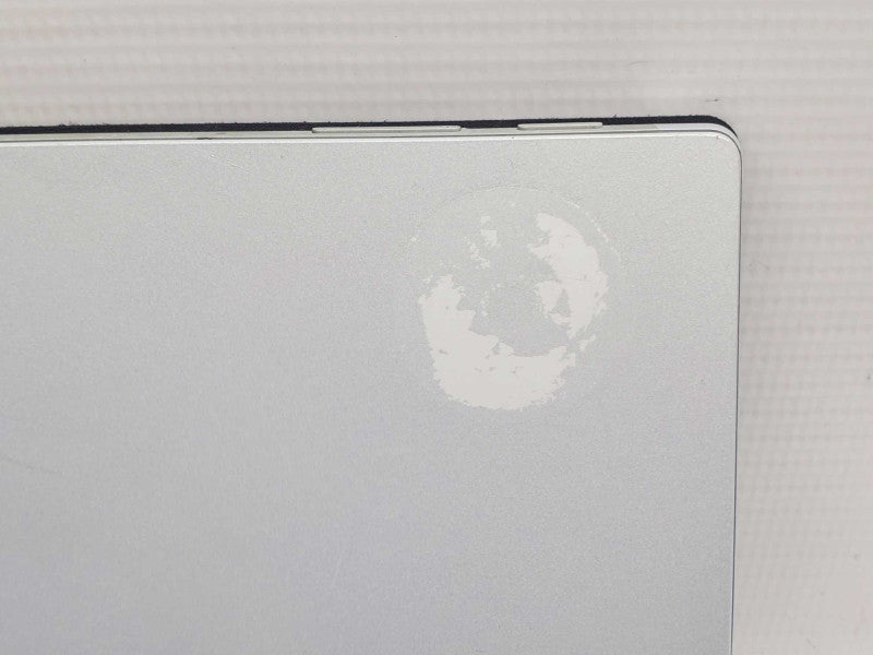 Microsoft Surface Pro 5 (1796) i5-7300U 8GB RAM 256GB Storage (READ) |