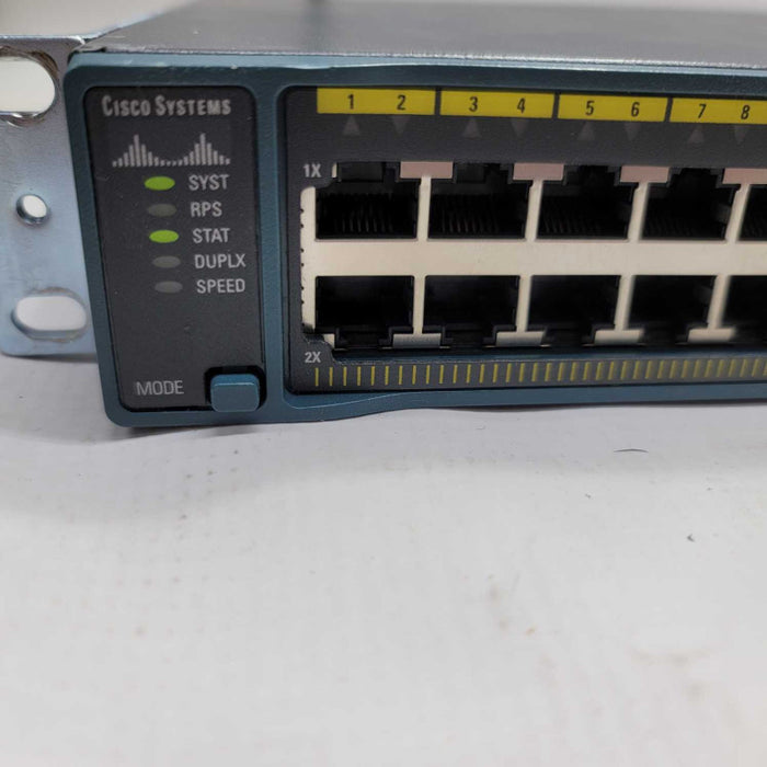 Cisco Catalyst 2960 48-Port 10/100 & 2-Port GbE Network Switch WS-C2960-48TT-L =