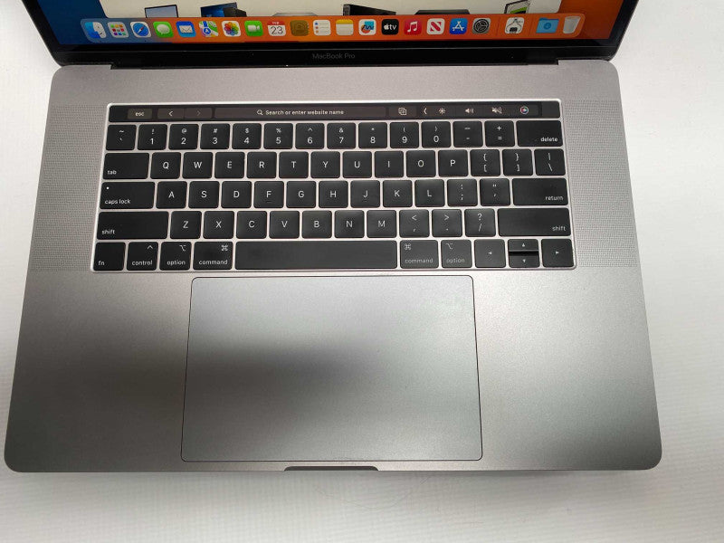 2018 Macbook Pro 15-inch TouchBar with Intel i7 CPU 16GB RAM & 500GB READ  -