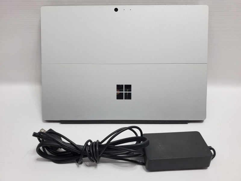Microsoft Surface Pro 4 (1724) i5-7300U 4GB RAM 128GB Storage |