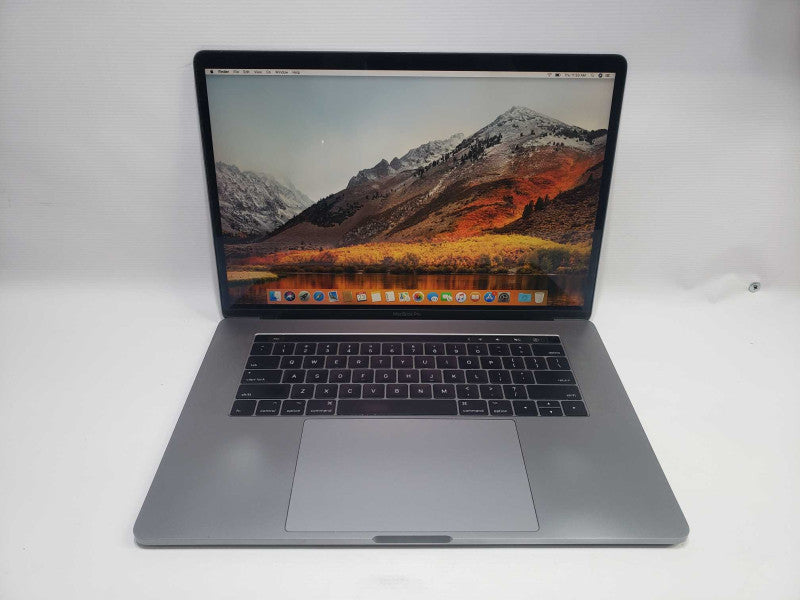 Apple MacBook Pro 15 Inch 2016 Quad Core i7 2.9GHz 16GB RAM  )