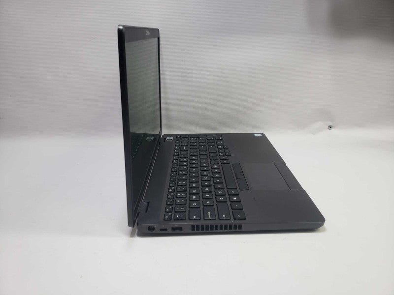 Dell Latitude 5300 Laptop 13.3\\" i5-8365U 8 GB RAM 250 GB SSD )