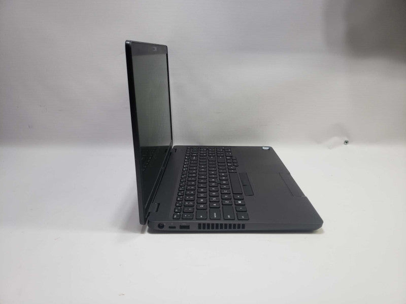 Dell Latitude 5500 i5-8365U 8 GB RAM 500 GB SSD )