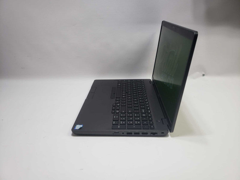 Dell Latitude 5500 i5-8365U 8 GB RAM 500 GB SSD )