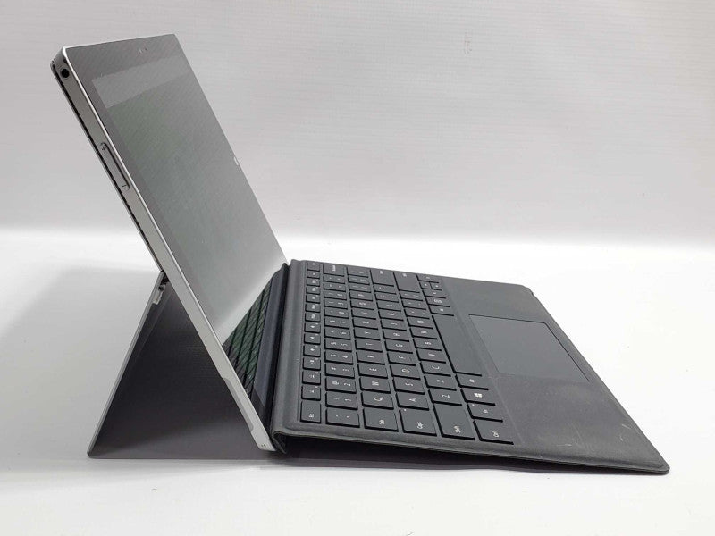 Microsoft Surface Pro 3 (1631) i7-4650U 8GB RAM 256GB Storage |