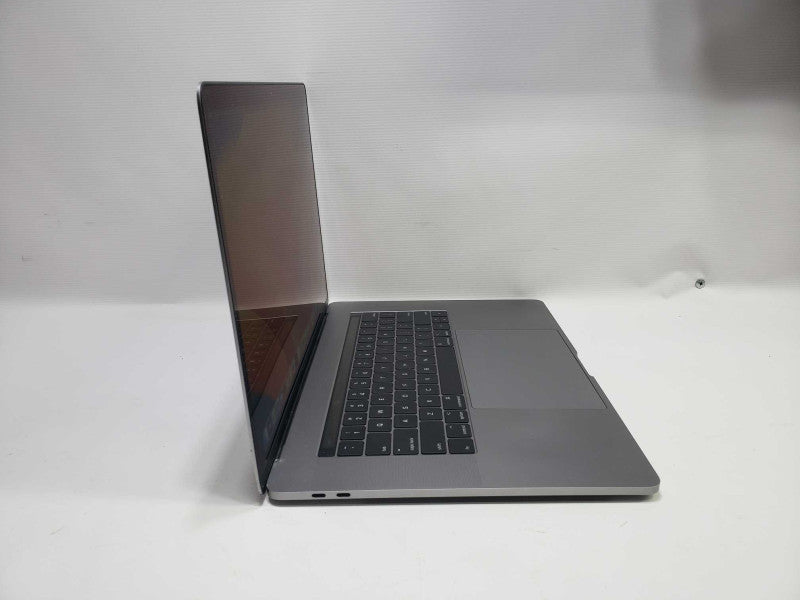 MacBook Pro 15 A1707 2017 TCH BAR i7-7820HQ @ 2.9 16GB 512GB SSD *READ* )