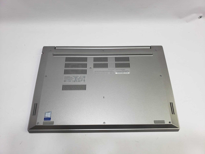 Lenovo ThinkPad E580 i7-8550U 8GB RAM 250 GB SSD )
