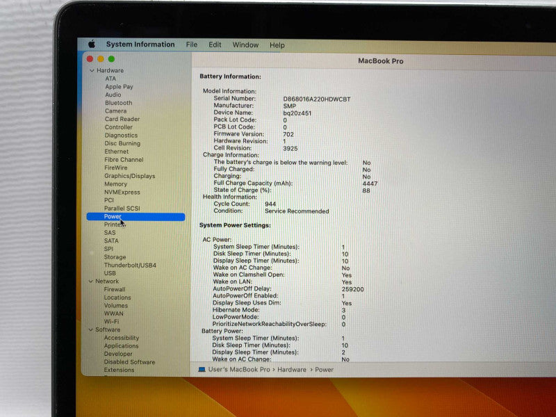 2017 MacBook Pro 15-inch TouchBar with Intel i7 CPU 16GB RAM & 500GB READ -