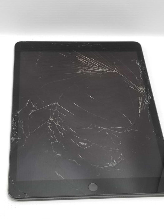 Apple iPad 10.2\\" 7th Gen A2197 32GB - Space Grey, READ* ~