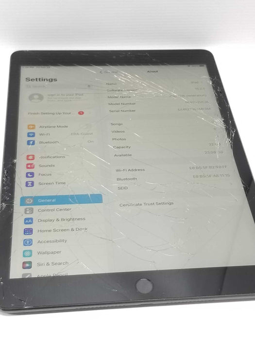 Apple iPad 10.2\\" 7th Gen A2197 32GB - Space Grey, READ* ~