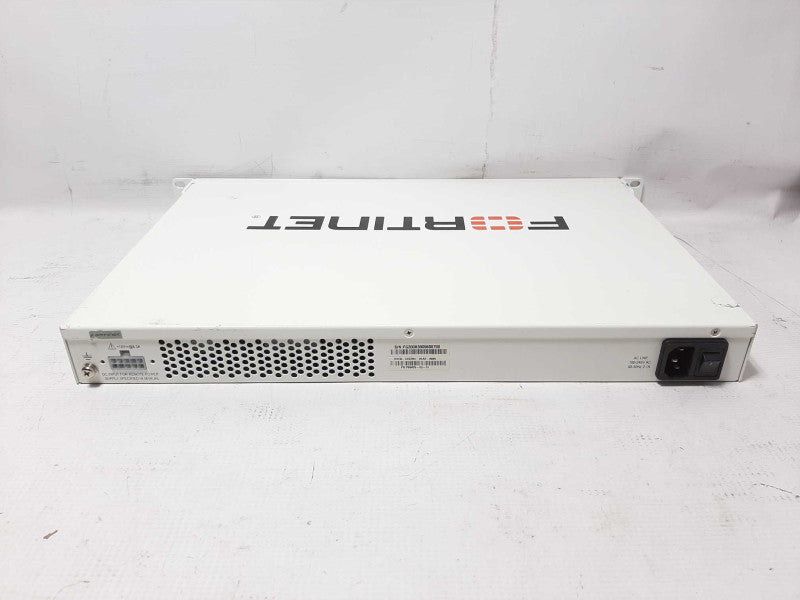 Fortinet FortiGate FG-200B-PoE Firewall Security Appliance 16 Port READ $