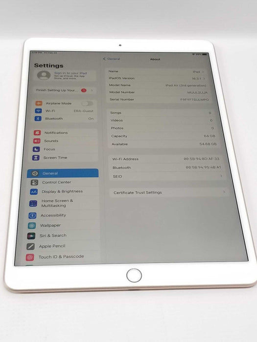 Apple iPad Air 3 (3rd Generation) - 64GB Wi-Fi 10.5in, READ* ~