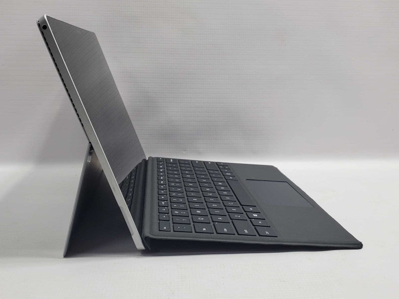 Microsoft Surface Pro 4 (1724) i5-6300U 8GB RAM 256GB Storage |