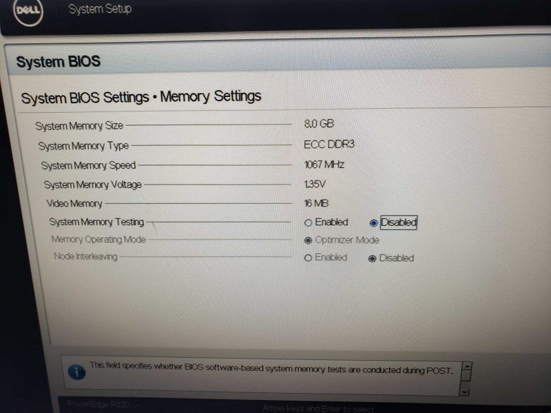 Dell R320 Server 1x Xeon E5-2407 @ 2.20 Ghz 8 GB RAM **READ** )