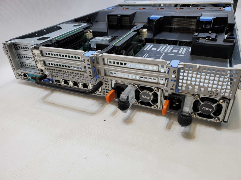Dell PowerEdge R720 2x Xeon E5-2660 2.2GHz 64GB DDR3 8x3.5\\" No HDD H710 Mini (