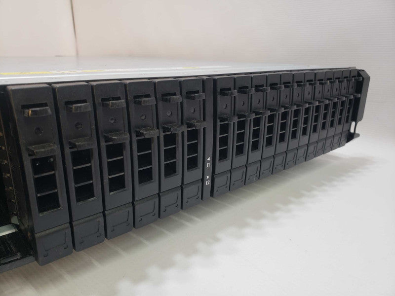 HP 3PAR StoreServ 7200 23 Bay Server **READ** ) )