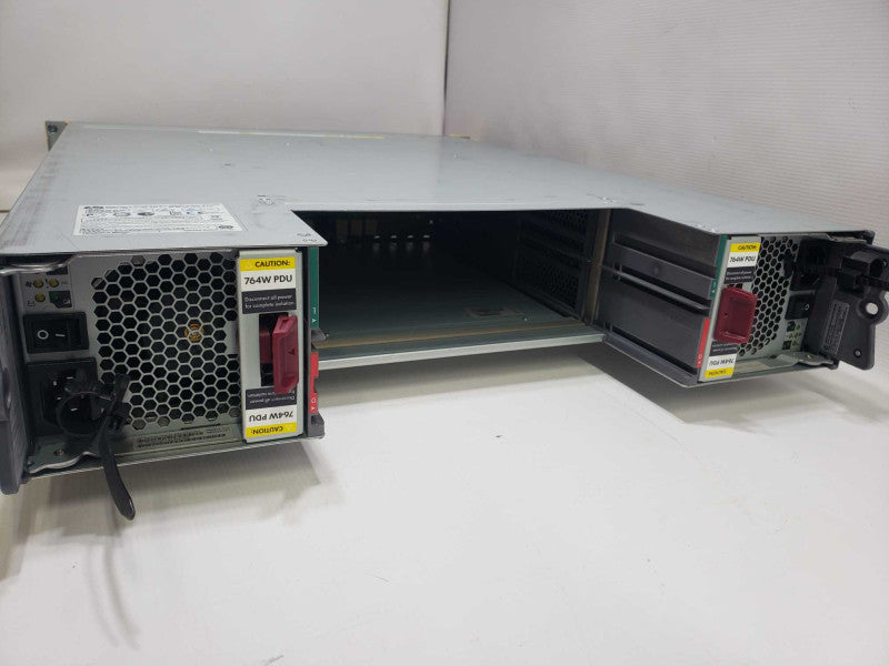 HP 3PAR StoreServ 7200 23 Bay Server **READ**  )