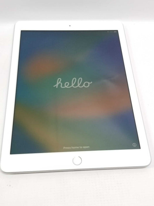 Apple iPad A1893 6th Generation 9.7\\"- Wi-Fi Only, READ* ~