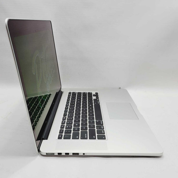 MacBook Pro Retina 15\\" Mid-2015 16GB RAM 250GB SSD i7 Integrated GPU A1398 =
