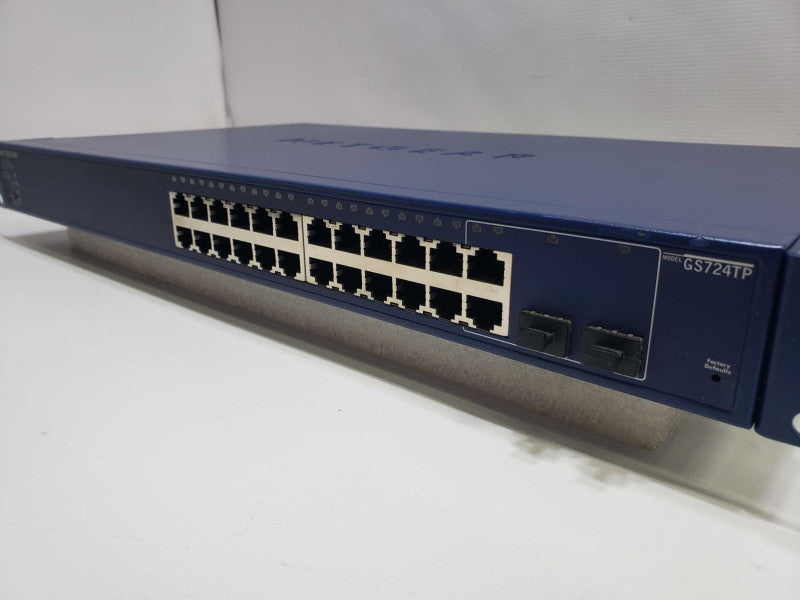 NetGear ProSafe GS724TP 24-Port Gigabit Managed Ethernet Smart Switch )